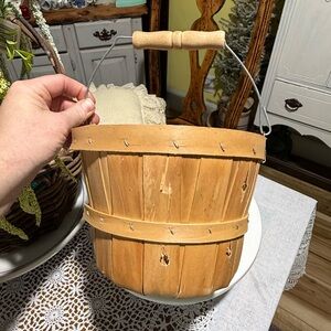 Vintage itty bitty bushel Rustic Wooden Basket with Handle